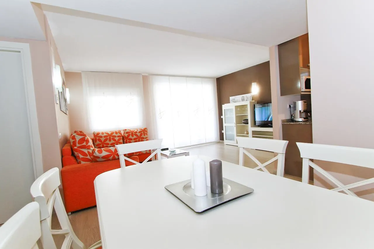 Cye Marina Homestay By Turismar La Pineda Apartmán